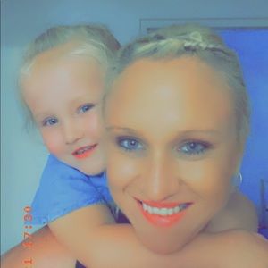 Meet your Posher, Alyce